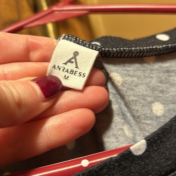 size medium women’s dress - Picture 2 of 4